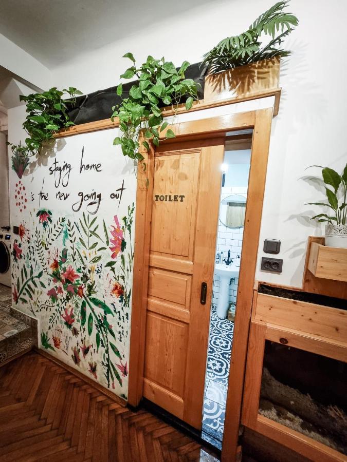 Home Central Apartment Brasov Luaran gambar